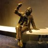 Outdoor park recliner Einstein full body bronze statue - Image 6