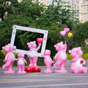 FRP cartoon bear sculpture