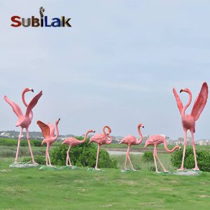 Custom outdoor park fiberglass flamingo sculpture