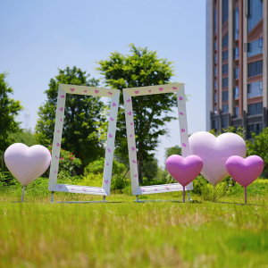 Outdoor park Internet celebrity check-in fiberglass love photo frame sculpture