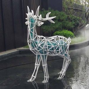 Outdoor Stainless Steel Hollow Deer Sculpture