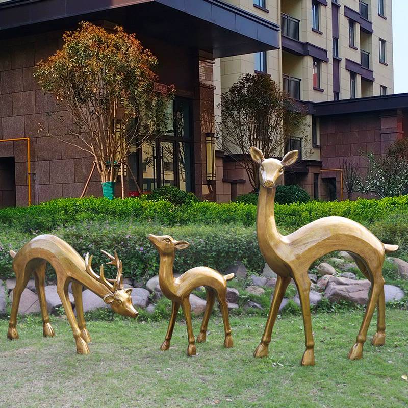 Outdoor Park Grass Fiberglass Sculpture Deer Outdoor Park Grass Fiberglass Sculpture Deer