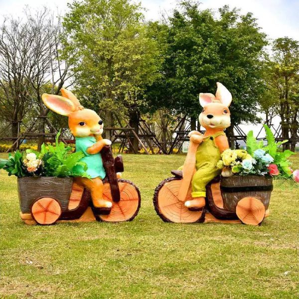 Custom Outdoor Park Fiberglass Rabbit Sculpture - Image 4