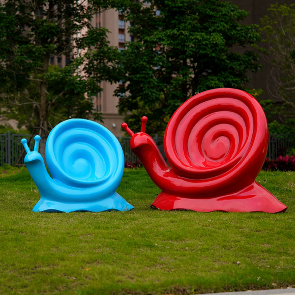 Customized fiberglass snail seat sculpture - Image 9