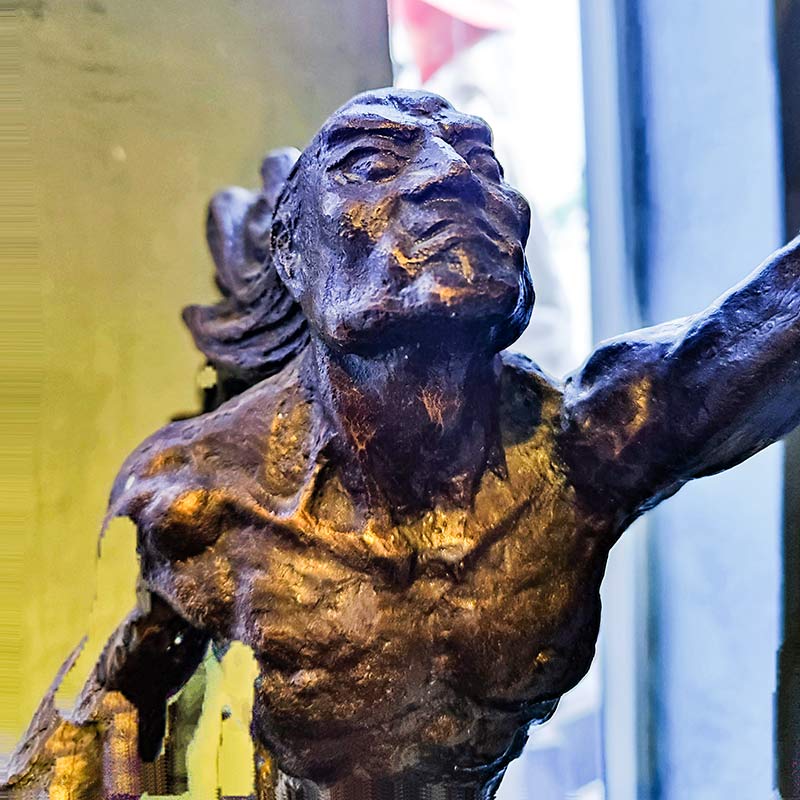 Bronze sculpture of ancient Chinese mythological figures: Kuafu chasing the sun