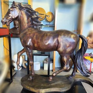 Large bronze horse statue: lifelike animal sculpture