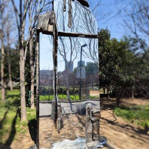 Mirror Mountain and Quiet Water: Stainless Steel Sculptures Showing the Integration of Mountains and Waters, and the Harmonious