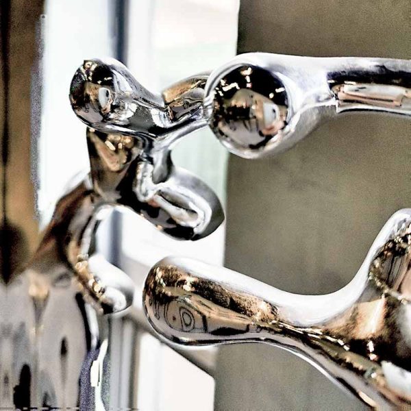 Mirror stainless steel water drop ring sculpture contains flow and vitality