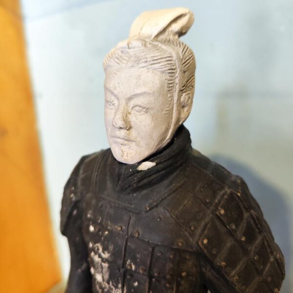 Ancient Chinese Soldier Fiberglass Sculpture | Armor Detail Customization | Bronze / Fiberglass Dual Material Choice