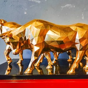 Geometric animal sculpture golden bronze bull sculpture