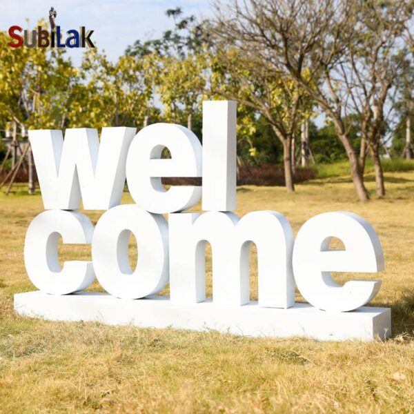 Outdoor park grass metal iron abstract violin sculpture - Image 7