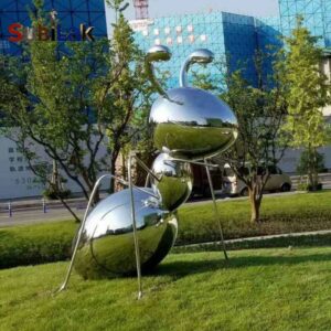 Outdoor park grass stainless steel ant sculpture