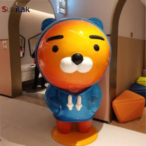 Fiberglass Cartoon Bear Animal Sculpture Indoor Shopping Mall Decorative Animal Sculpture Floor-Standing Decorative Sculpture Ornament